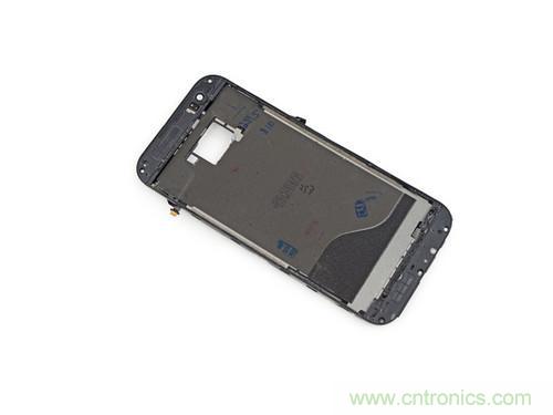 牛人強拆！新HTC One(M8)真機精密做工難修理