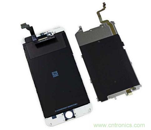 iPhone 6 Plus搭載的高清LED屏幕尺寸為5.5英寸，像素密度為401ppi，并采用了IPS（平面轉(zhuǎn)換）技術(shù)。（來源：iFixit）