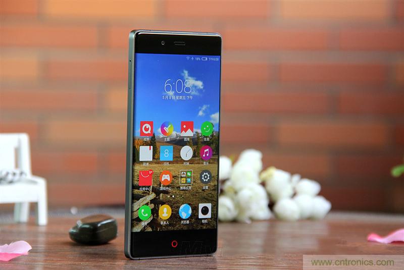 無邊框的 nubia Z9 ，一款既有驚喜，又有驚艷的智能手機(jī)